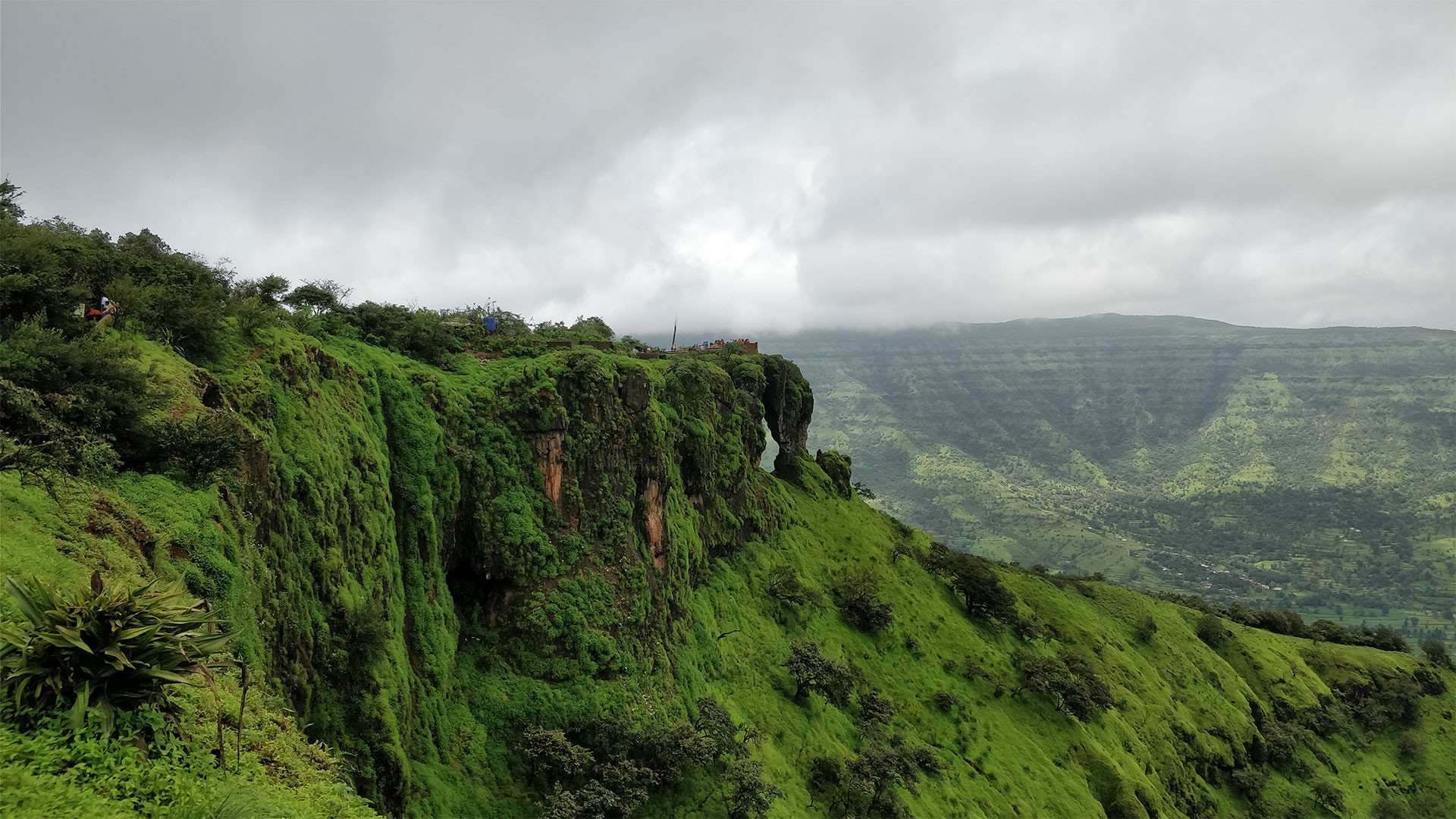 Panchgani History Sightseeing Location Hotel Adotrip